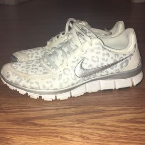 White and grey cheetah Nike’s